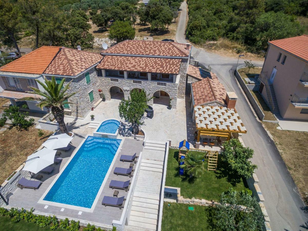 Villa Dumina Sukošan Eksteriør billede